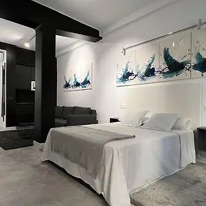 https://darsena-modern-y-luxury.hotelsinnerja.org