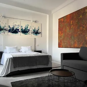 https://domus-modern-y-luxury.hotelsinnerja.org